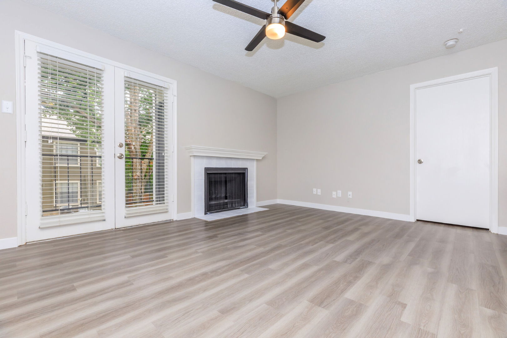 Dallas Apartment: 7720 McCallum Blvd
