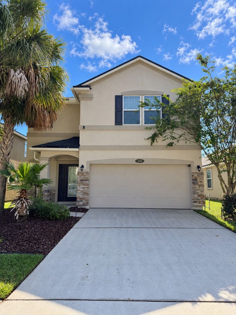 Orange Park House: 395 Forest Meadow Lane