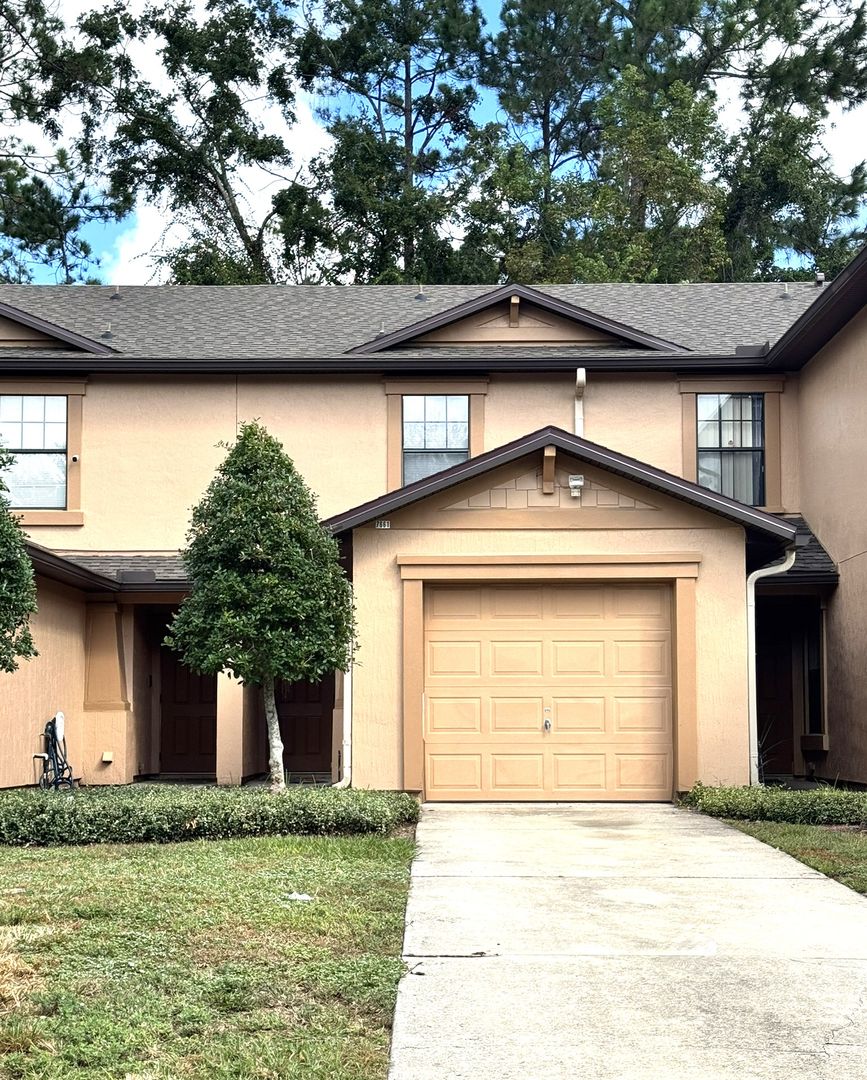Jacksonville Townhome: 7661 Melvin Rd