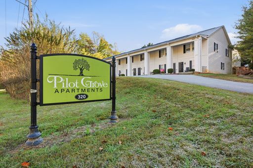 Pilot Mountain NC, Pilot Grove Apartments & Townhomes, 3br 2ba Townhome $1050.00