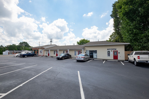 Commercial Space, $550, 2103 N Cannon Suite 2103-E
