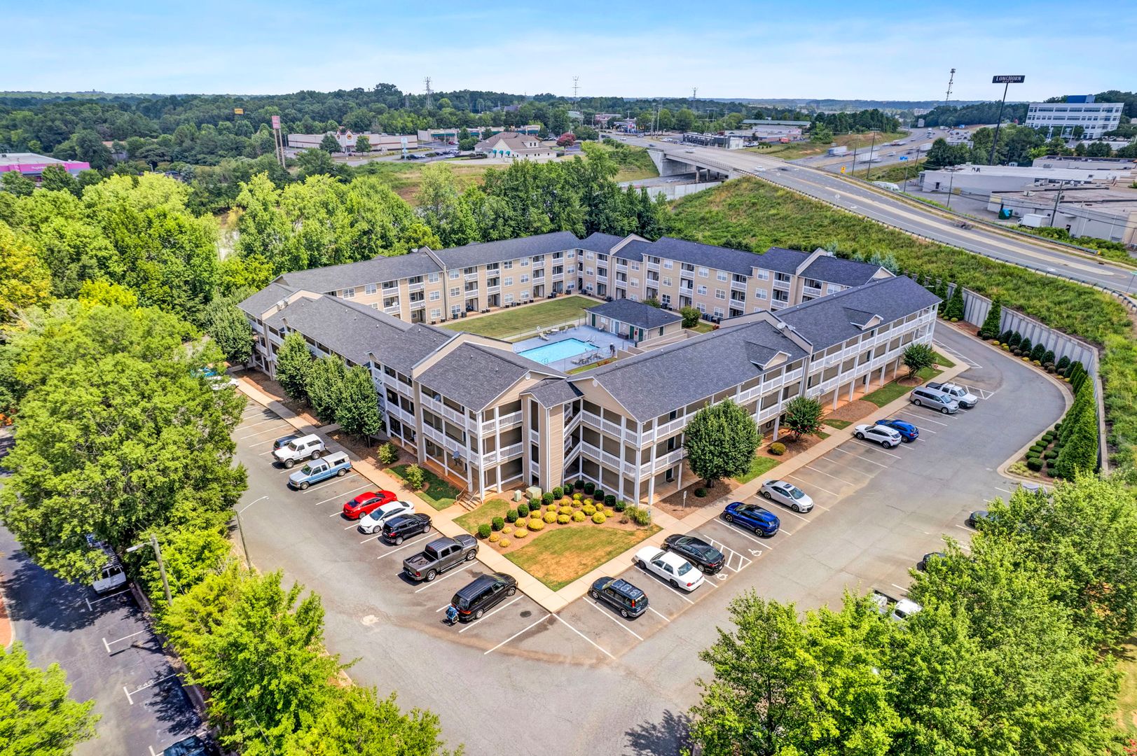 Concord Apartment: 309 Country Club Drive NE