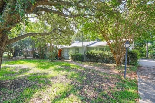 8301 Llano Ave