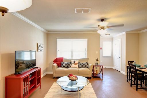 Rental at 701 S Lillian St, Apt #208, Stephenville, TX – photo 1