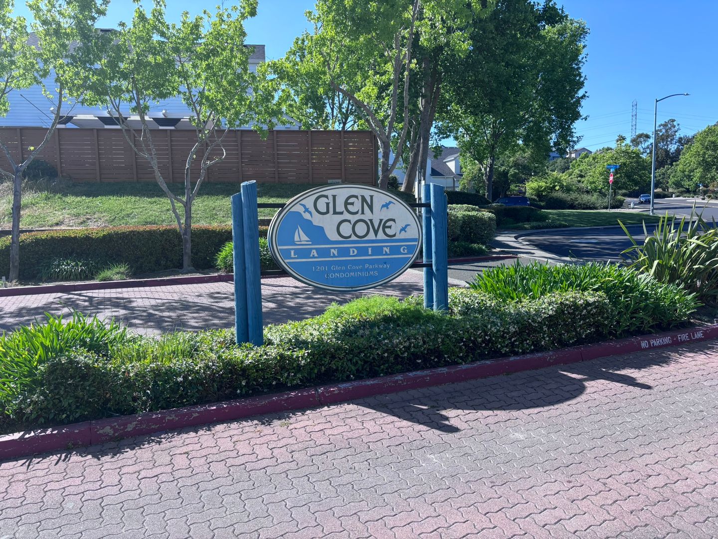 Vallejo Condo: 1201 Glen Cove Pkwy