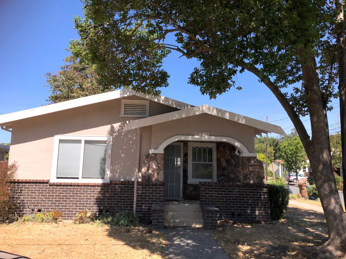 Martinez House: 1835 Estudillo St.