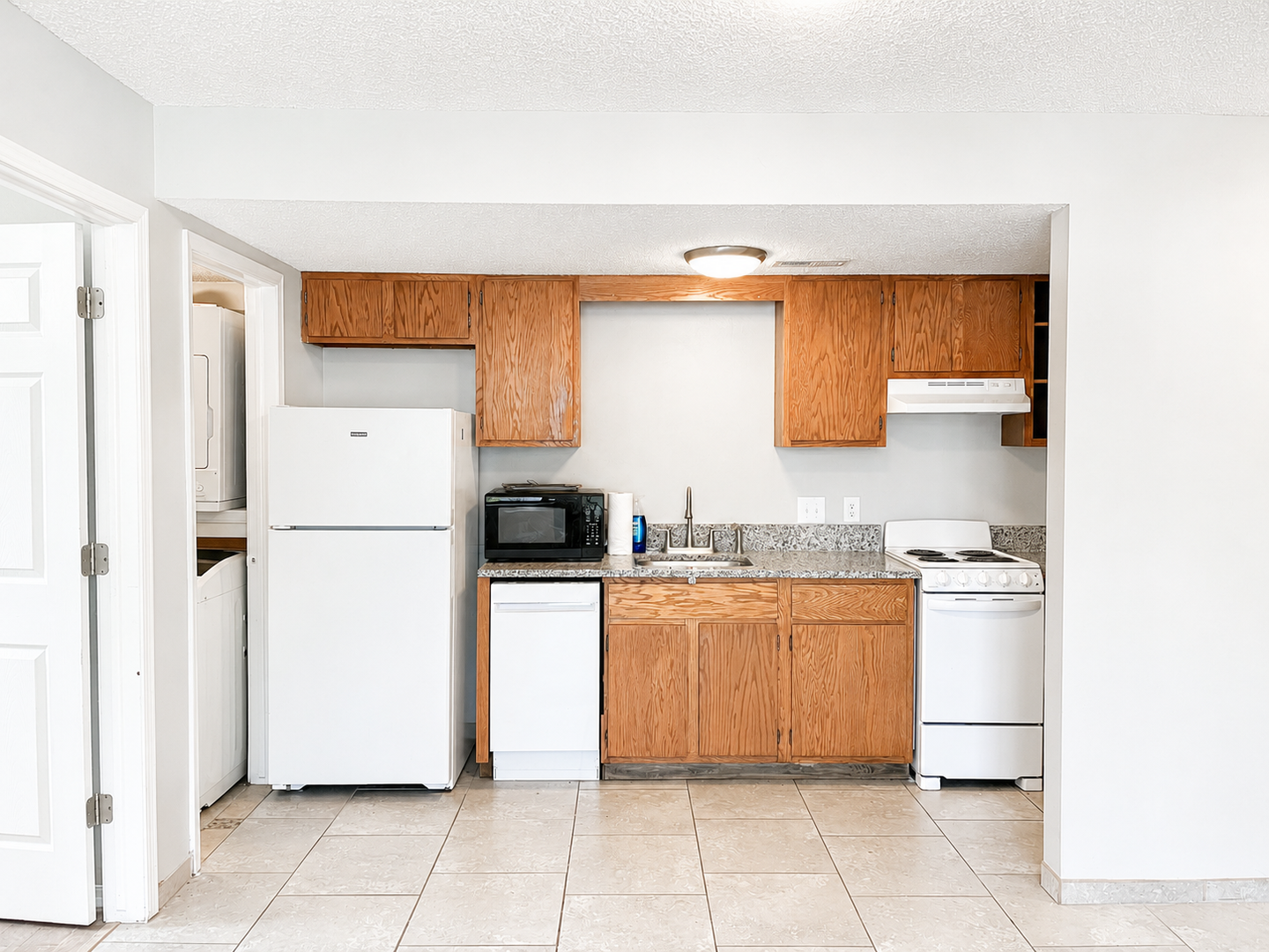 Springdale Apartment: 502 Black Oak Ave