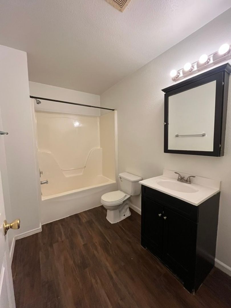 Fayetteville Apartment: 1777 W Preservation Dr