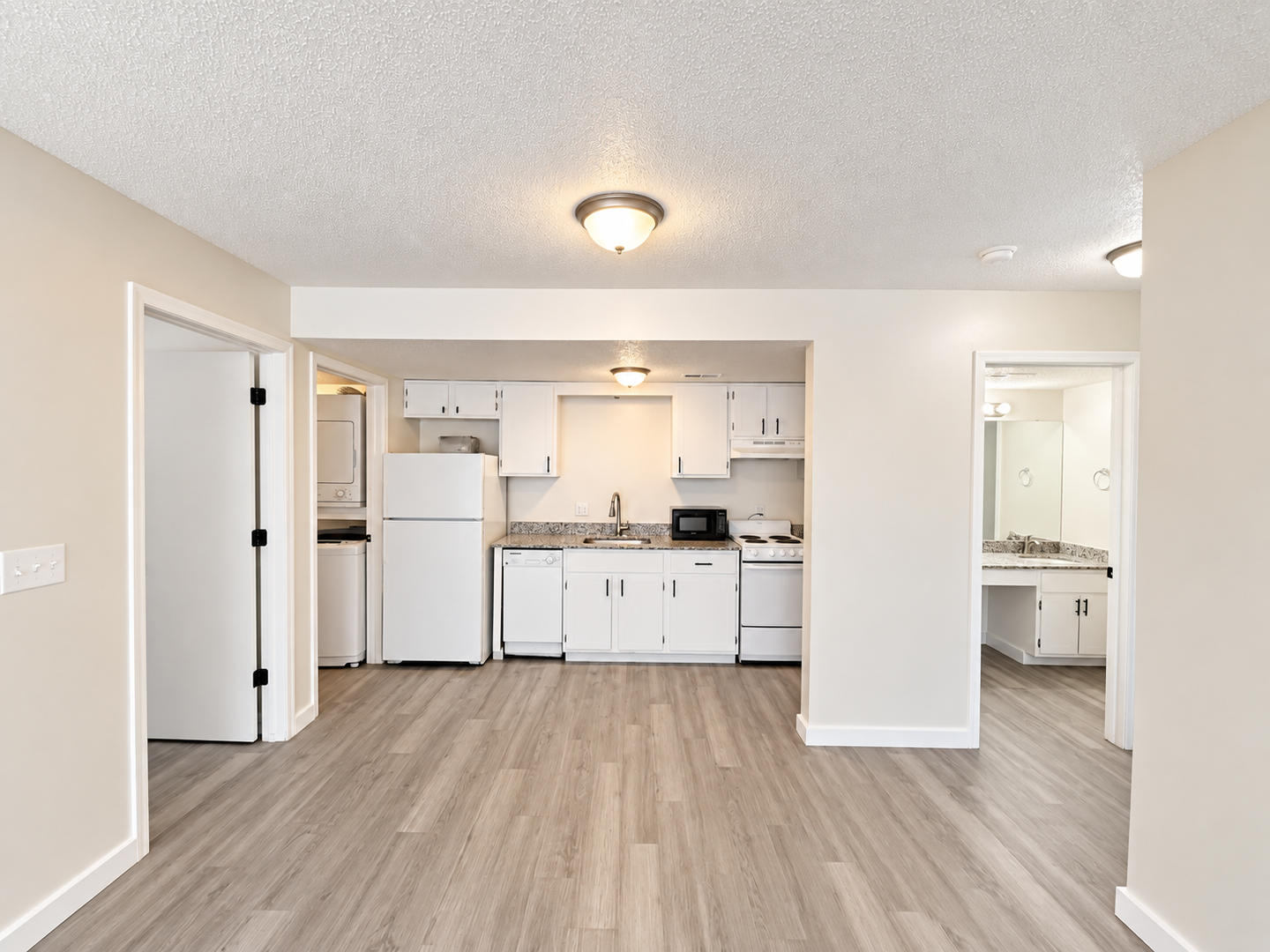 Springdale Apartment: 502 Black Oak Ave