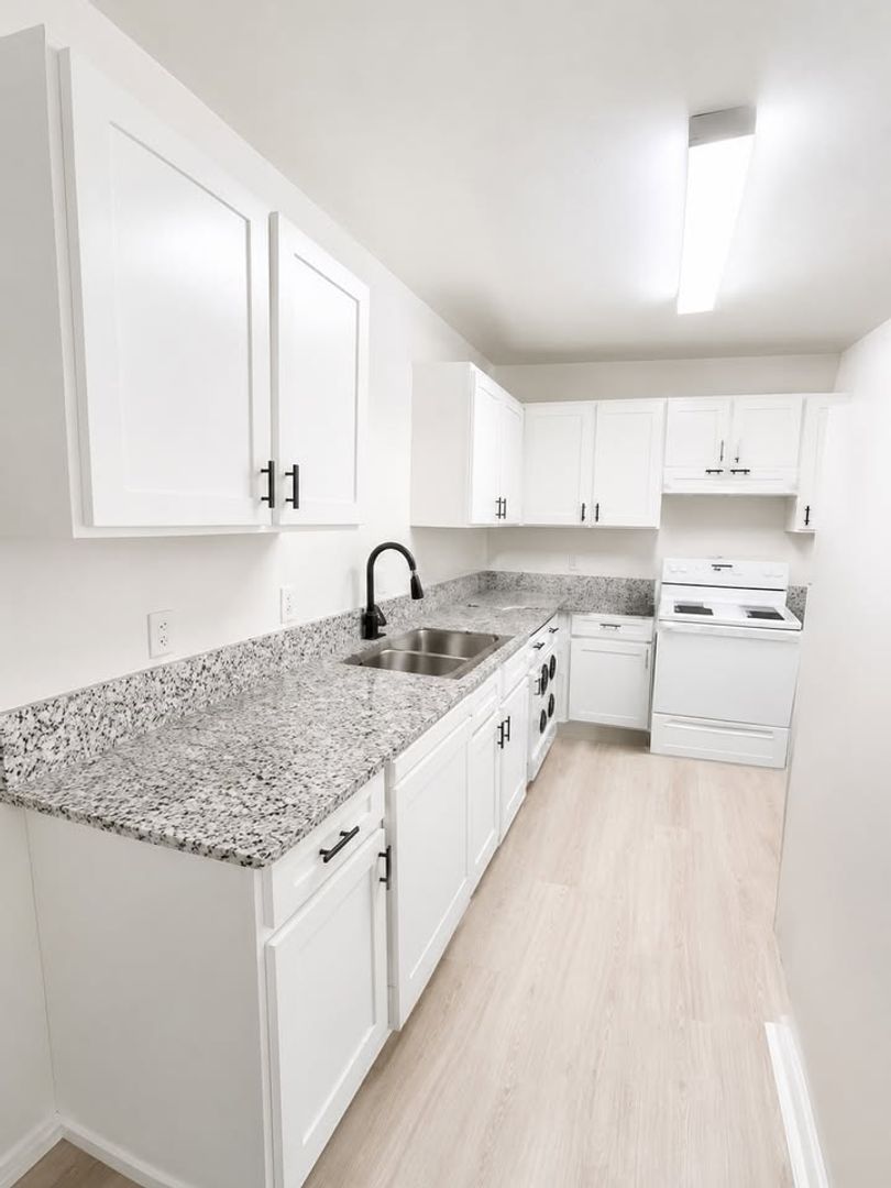 Fayetteville Apartment: 1777 W Preservation Dr