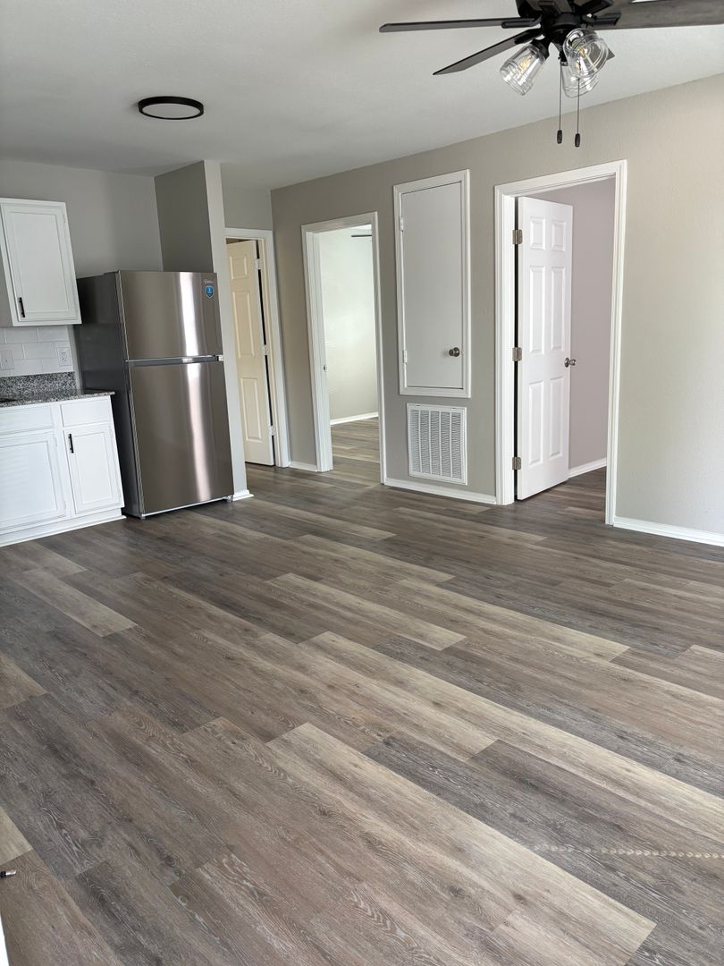 Springdale Apartment: 1305 Crutcher St