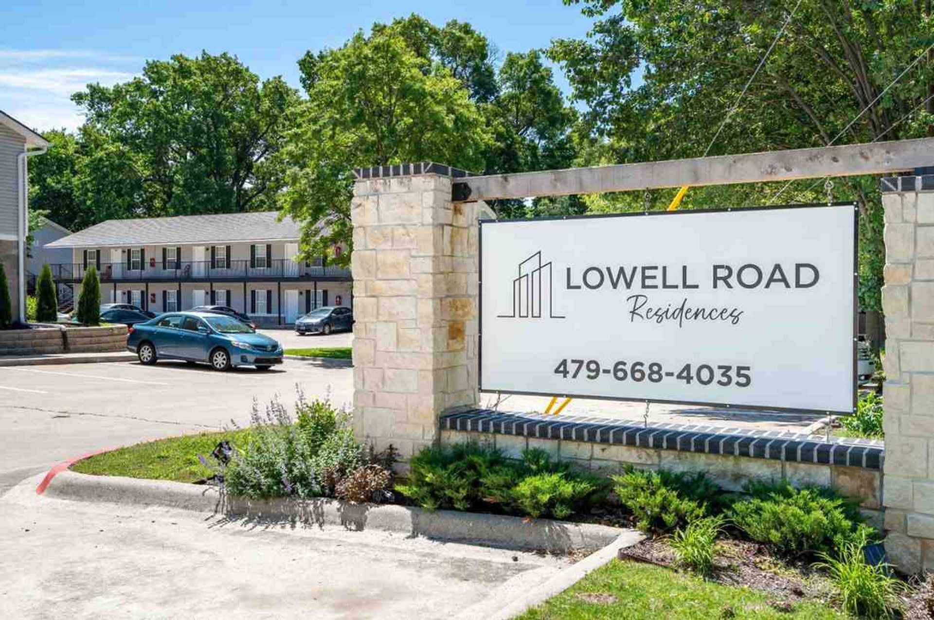 Springdale Apartment: 1705 North Lowell Rd