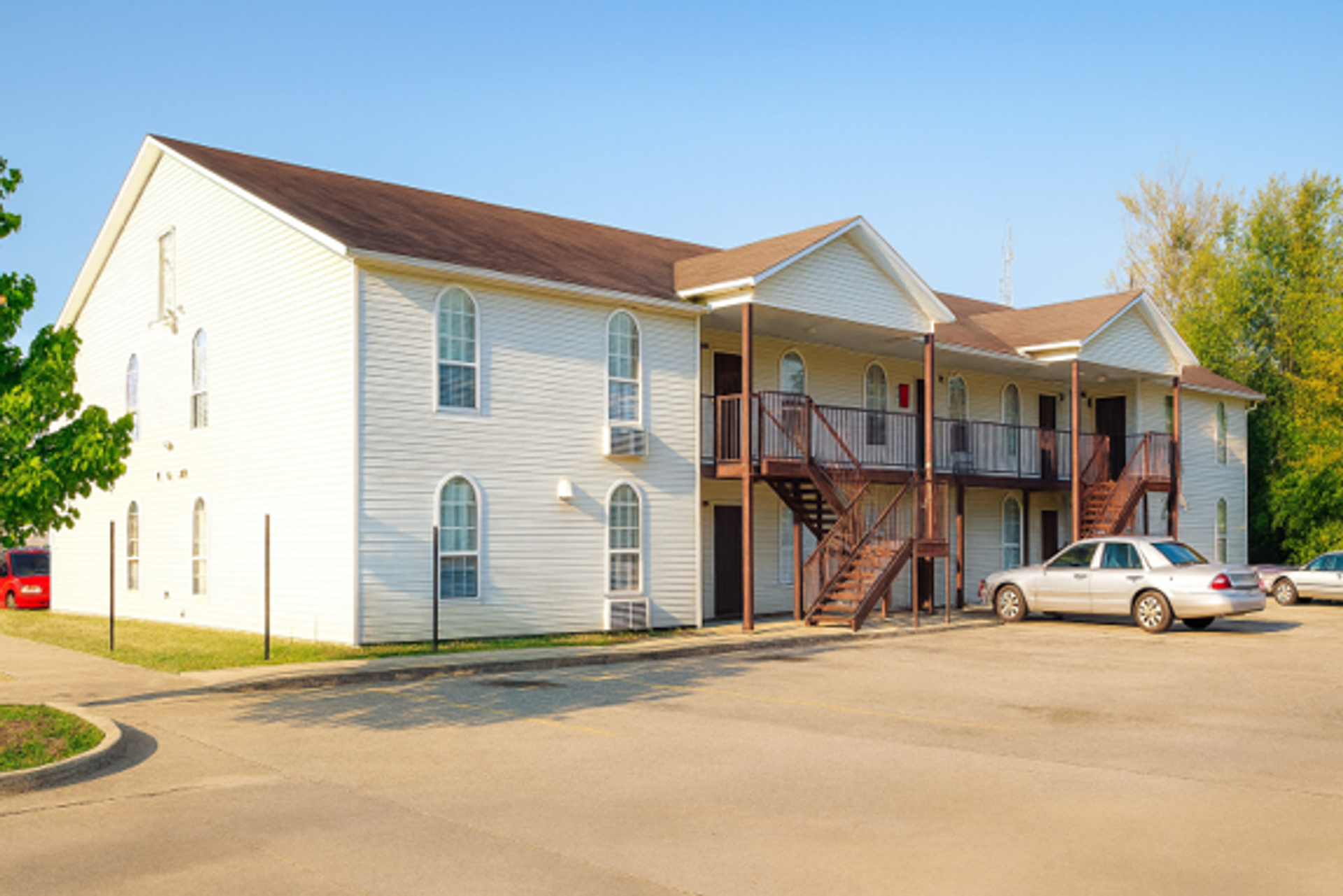 Springdale Apartment: 220-380 Strawberry Meadows