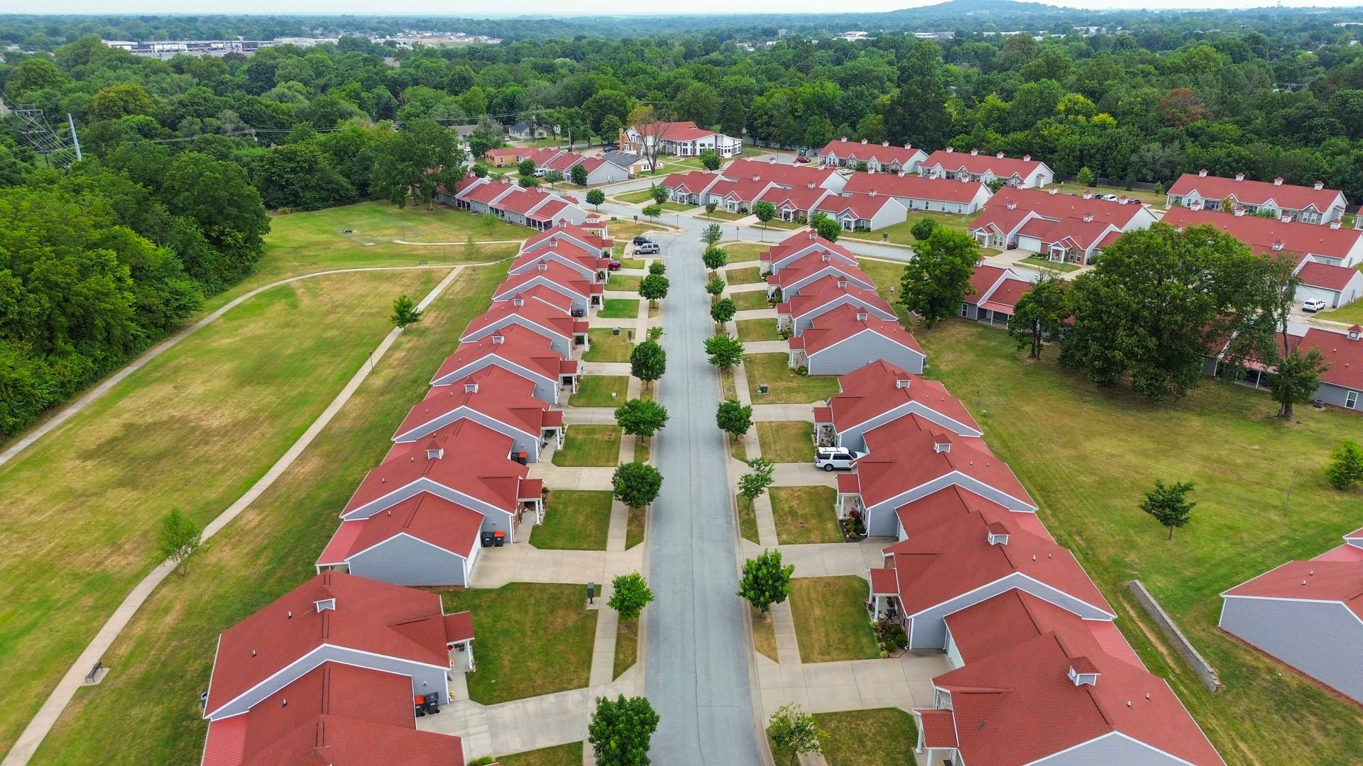 Springdale Apartment: 817 Mill St