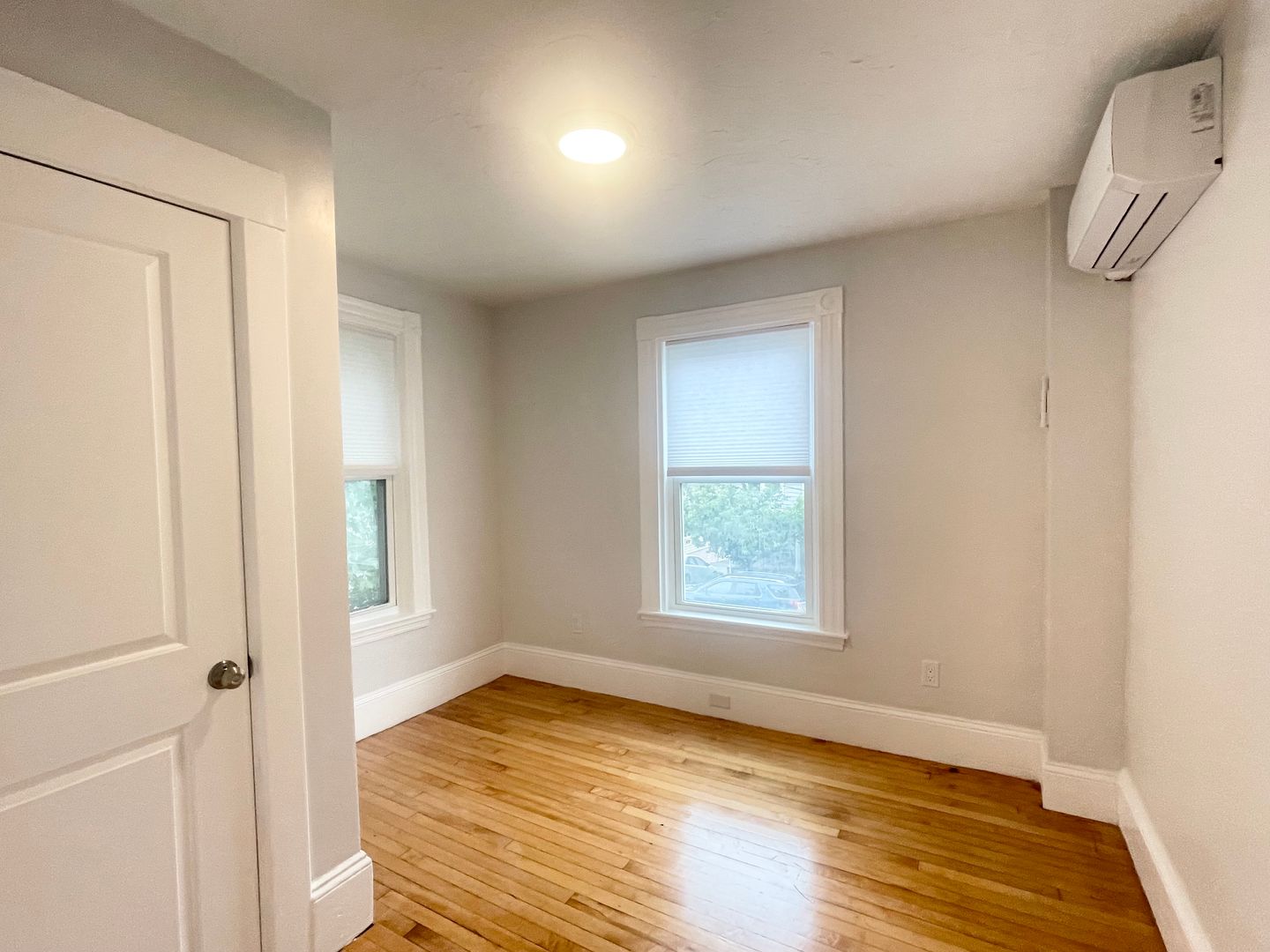 Quincy Apartment: 129 Old Colony Ave
