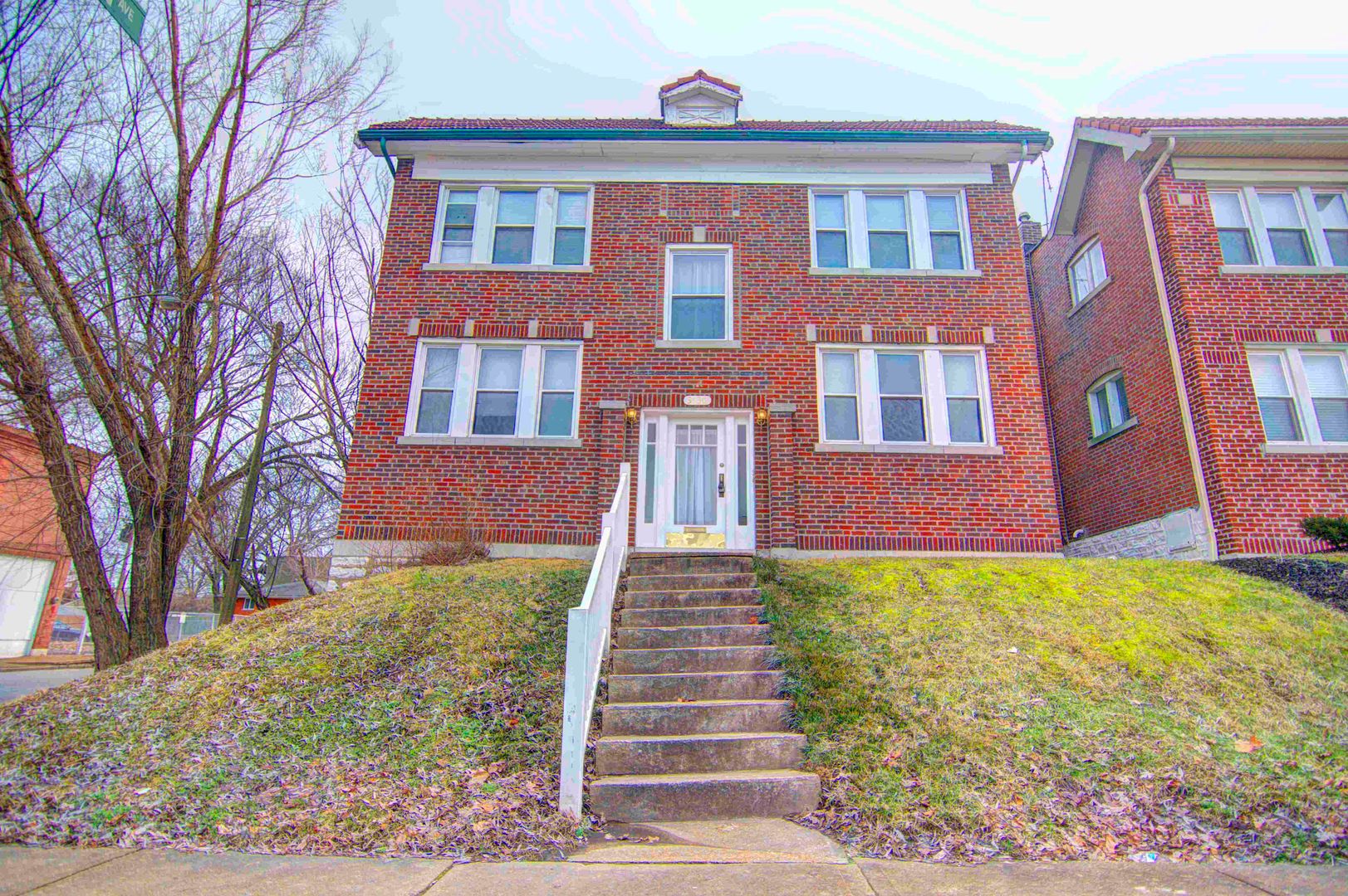 St. Louis House: 3130 Magnolia - 1F