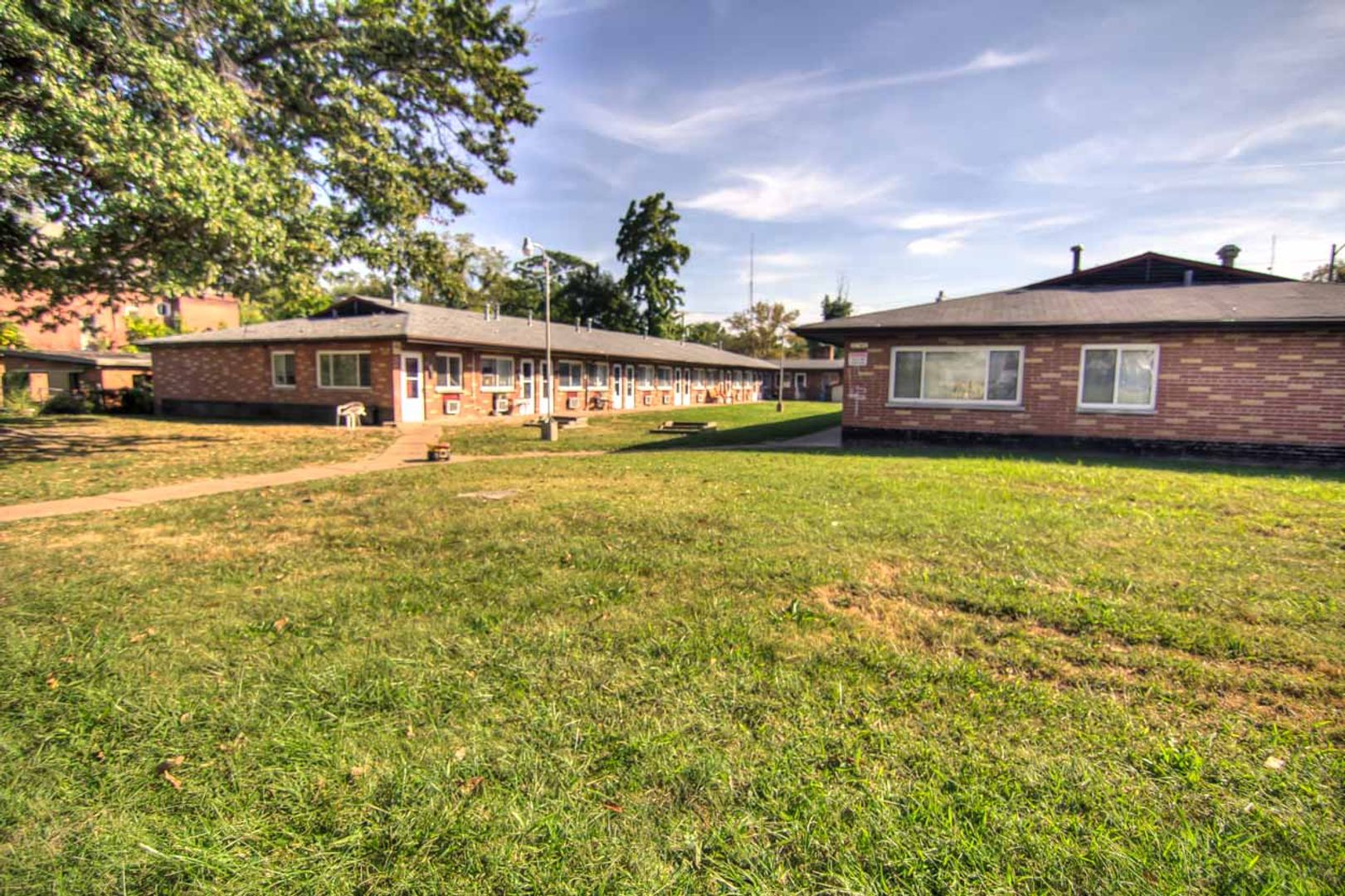 St. Louis Apartment: 5740 Cabanne