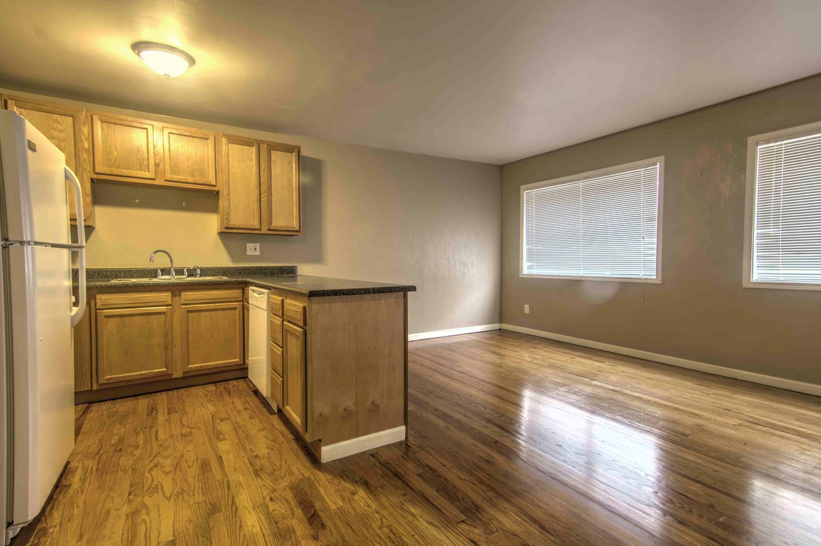 St. Louis Apartment: 3508-10 Russell Boulevard