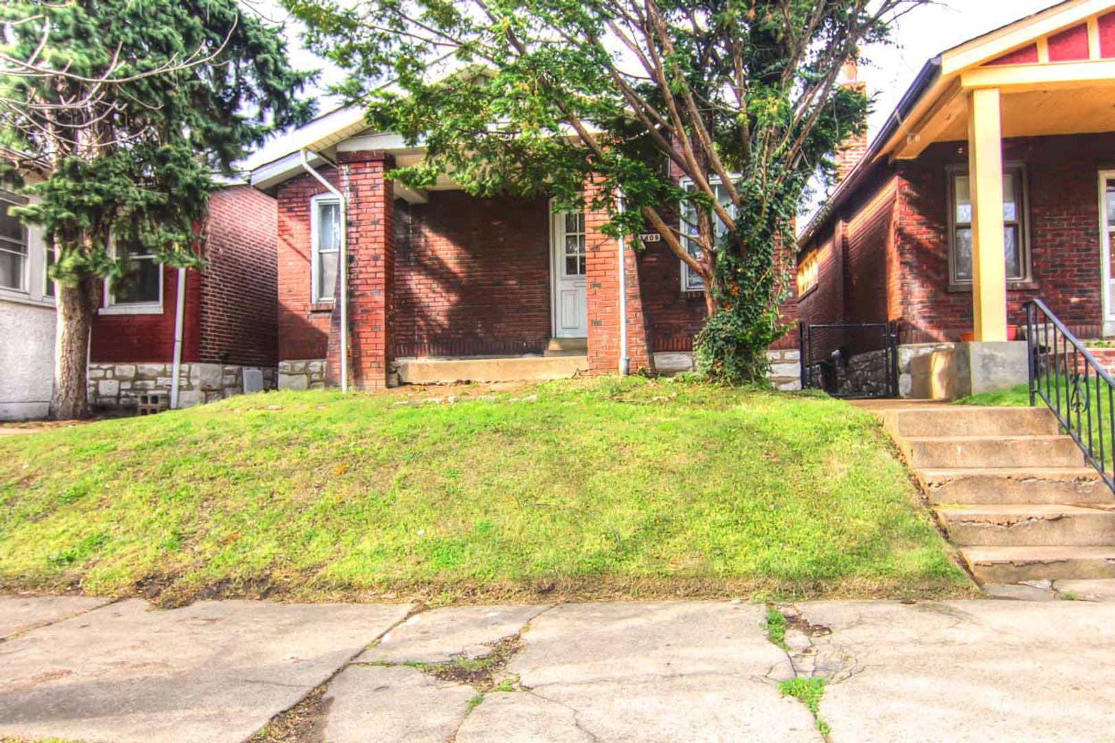 St. Louis House: 3409 Connecticut