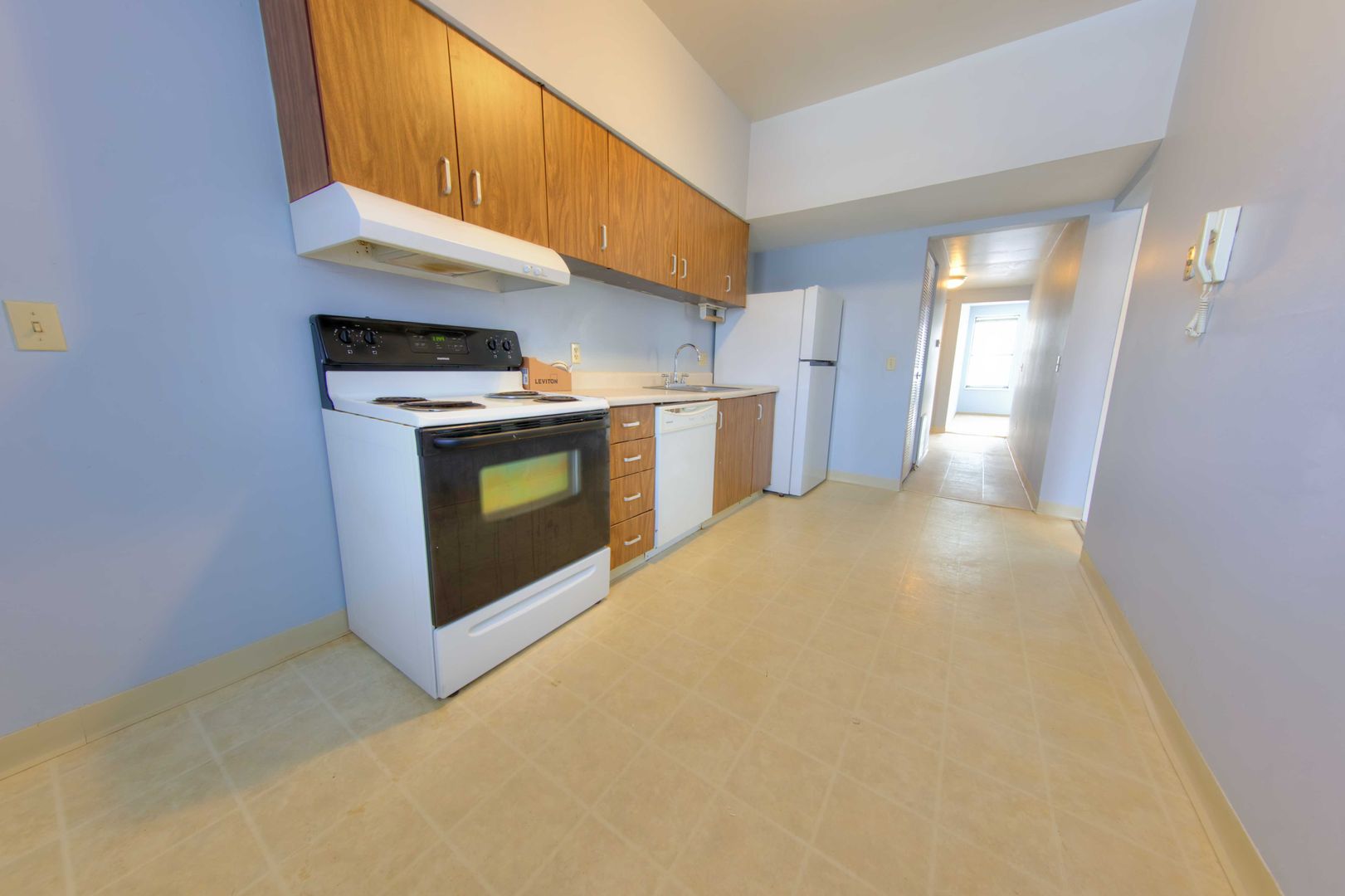 St. Louis Apartment: 5529 Pershing