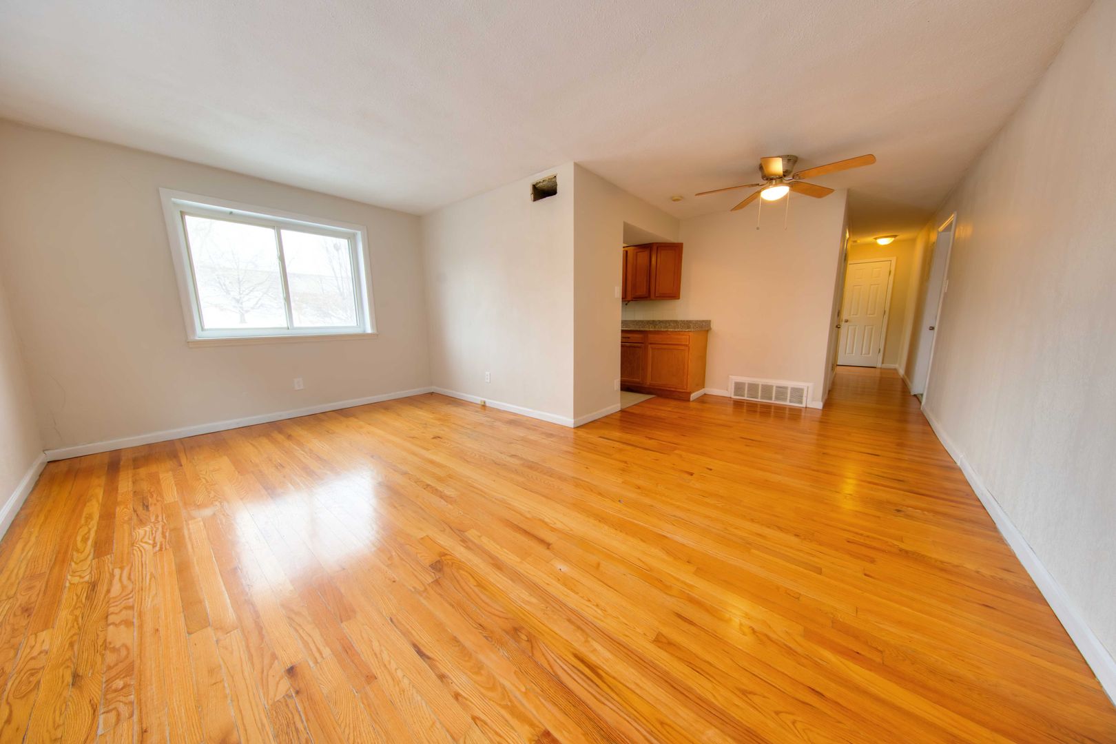 St. Louis Apartment: 3508-10 Russell Boulevard