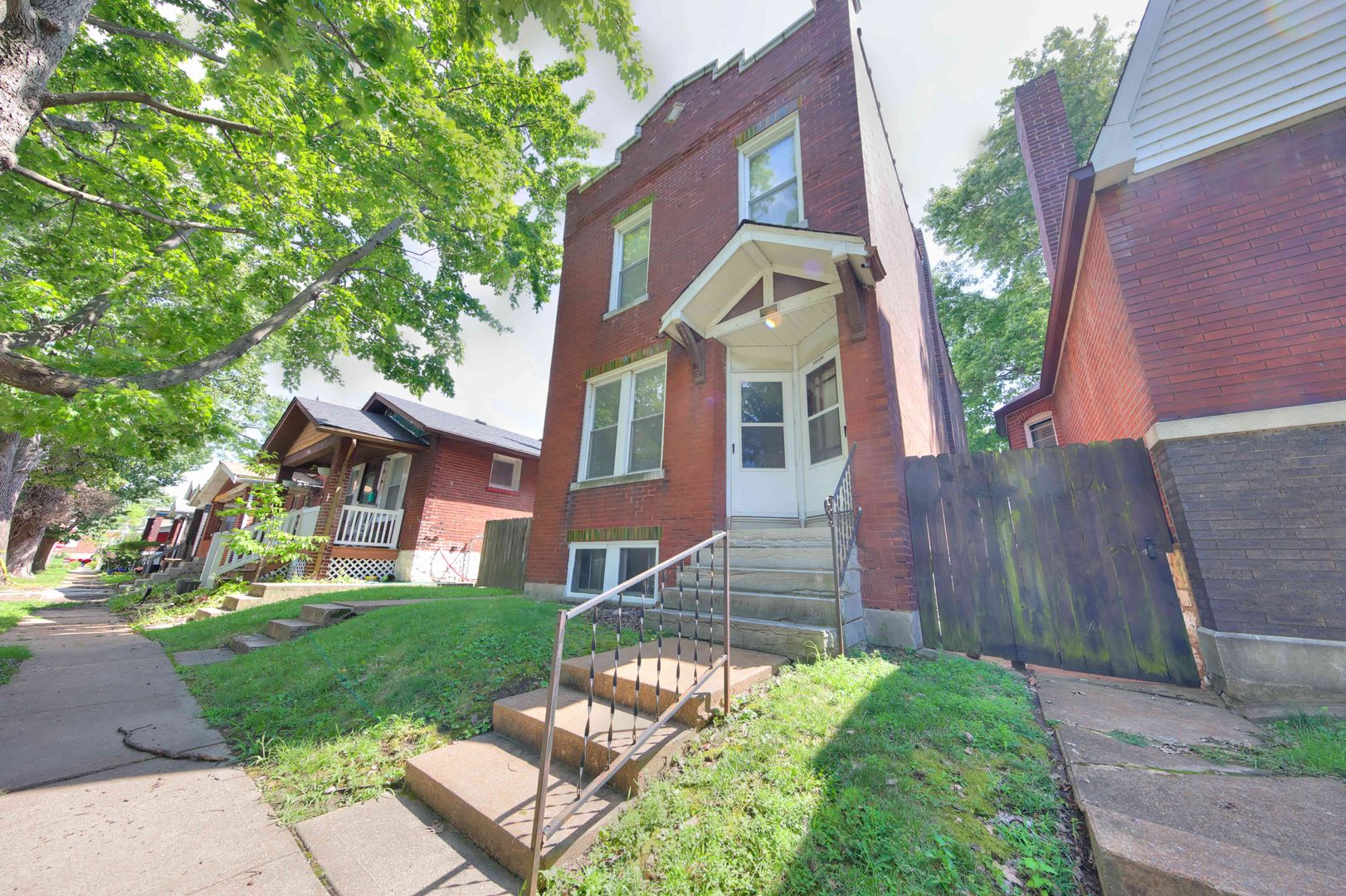 St. Louis Apartment: 4330 Gertrude