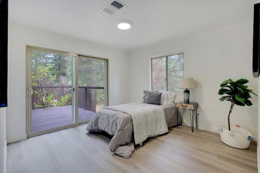 24245 Grand View Ave., Colfax, CA 95713-9220