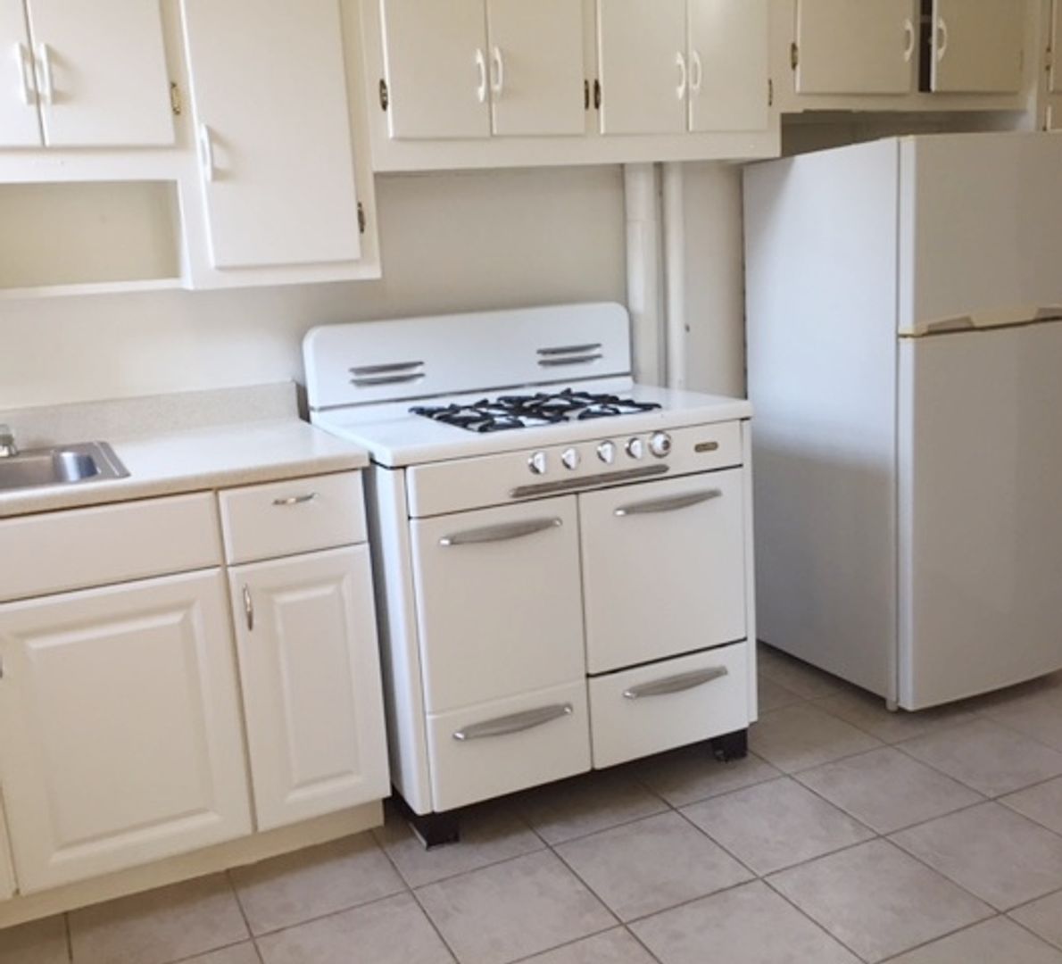 Baltimore Apartment: 3100 St. Paul Street