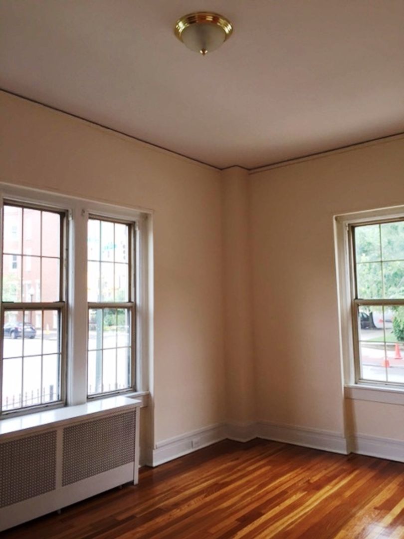 Baltimore Apartment: 3100 St. Paul Street