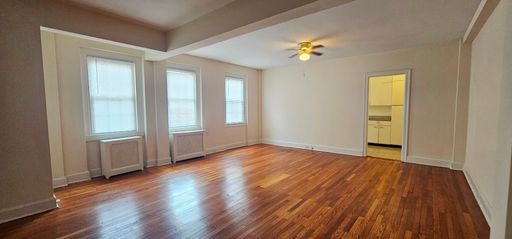 2 Bedroom/1 Bath Near JHU – photo 1