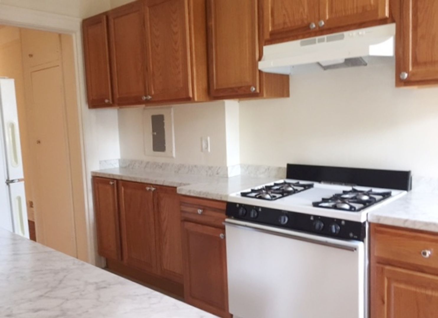 Baltimore Apartment: 3100 St. Paul Street