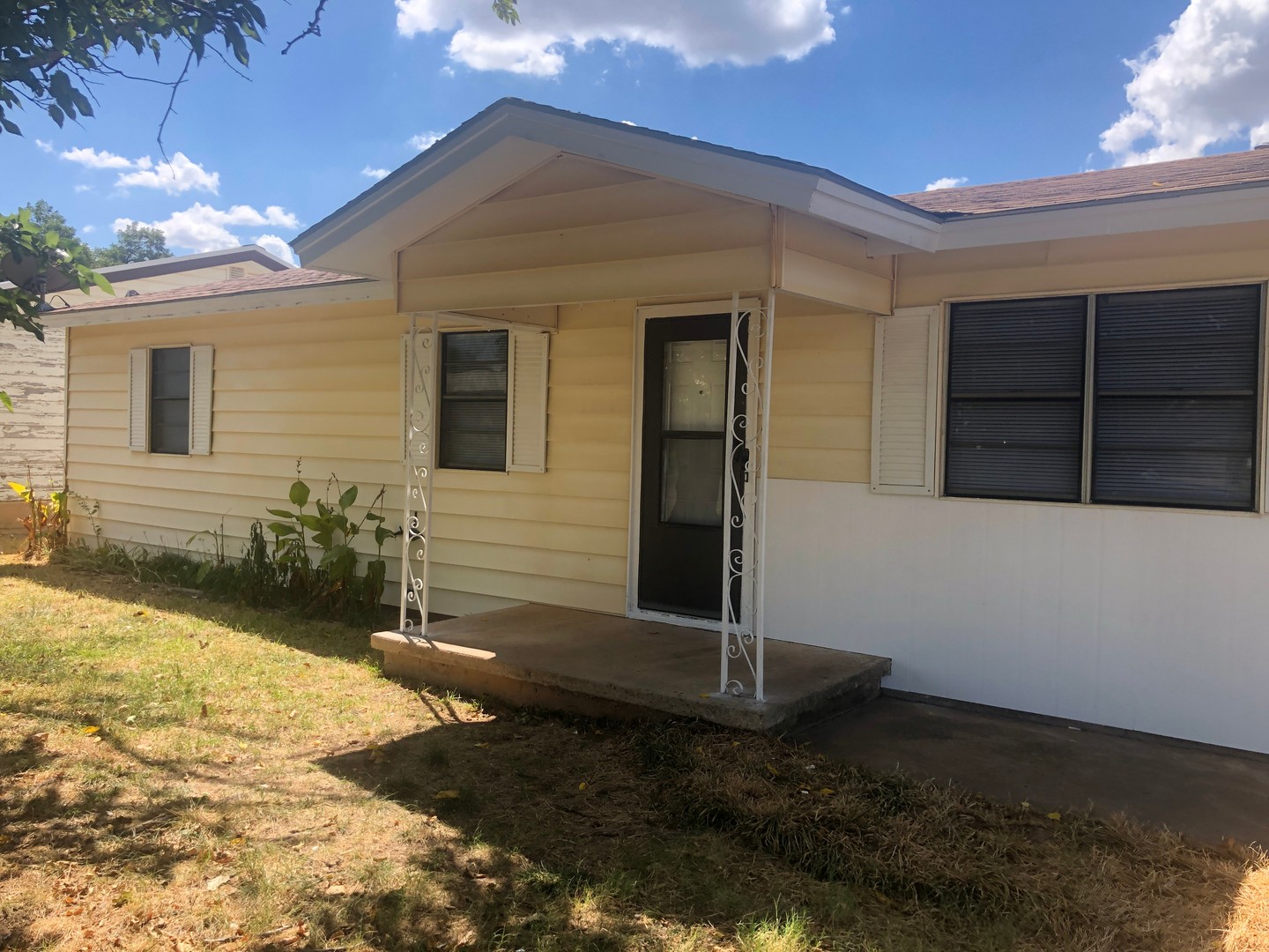 CLYDE House: 502 KENNEDY