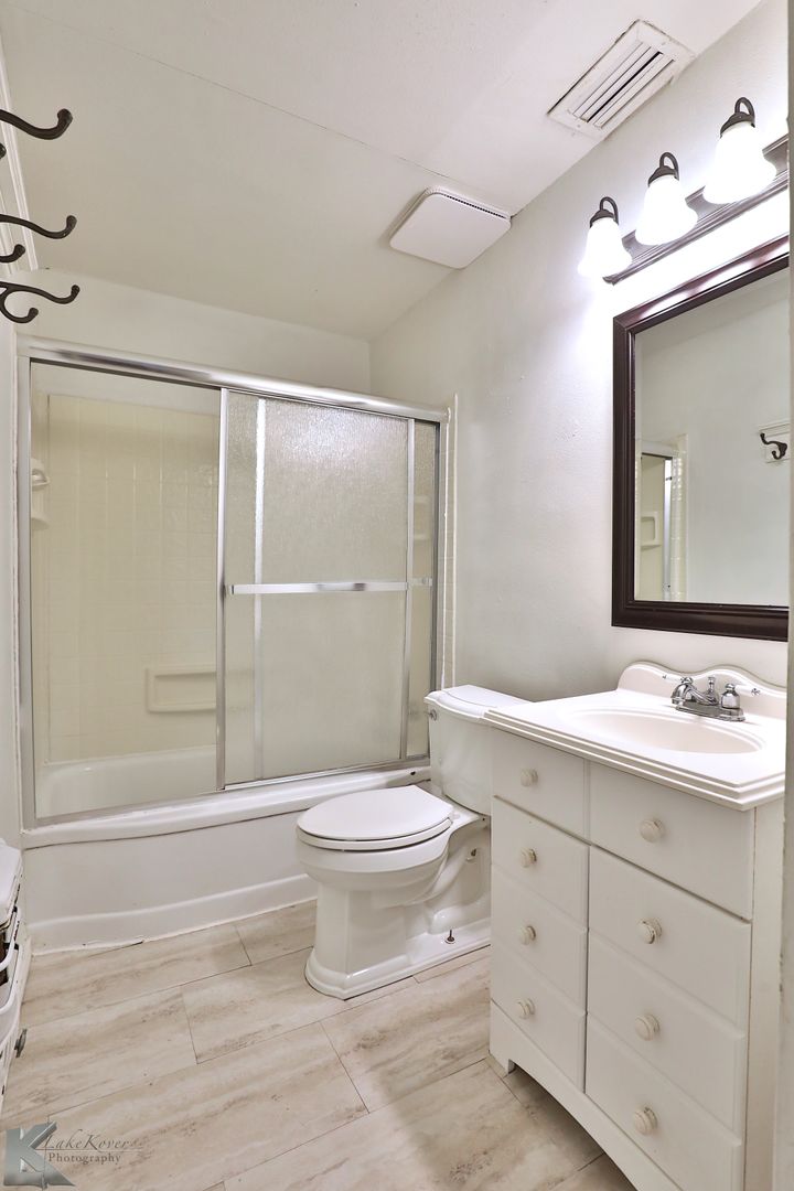 Abilene House: 1318 Lillius St