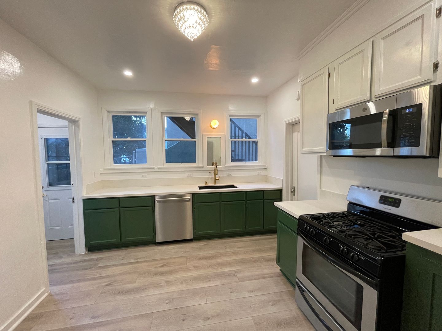 Los Angeles Apartment: 737-741 N. Occidental Blvd.