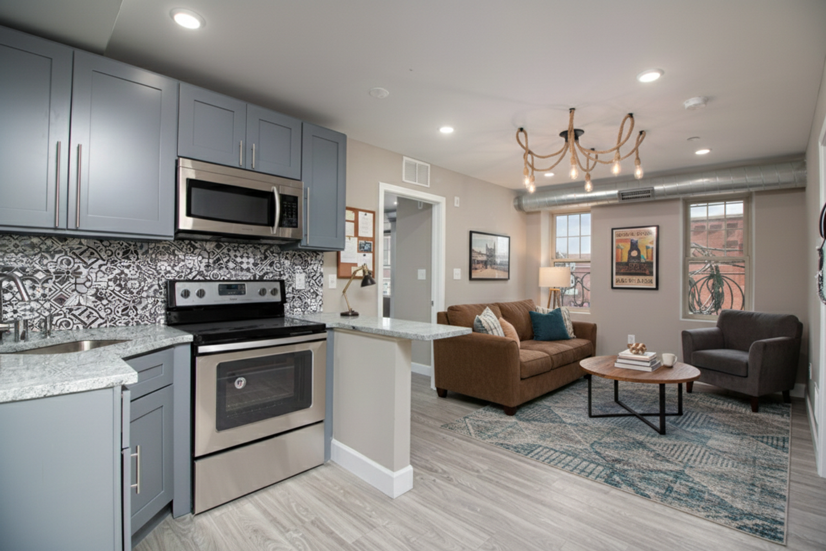 Philadelphia Apartment: 437 N 40th St