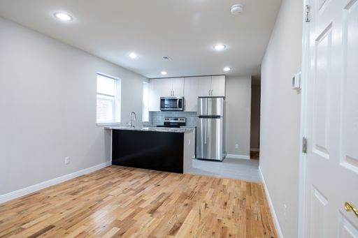 2 Bedroom Apartment – 5544 N Lawrence St - 2F, Philadelphia, PA 19120