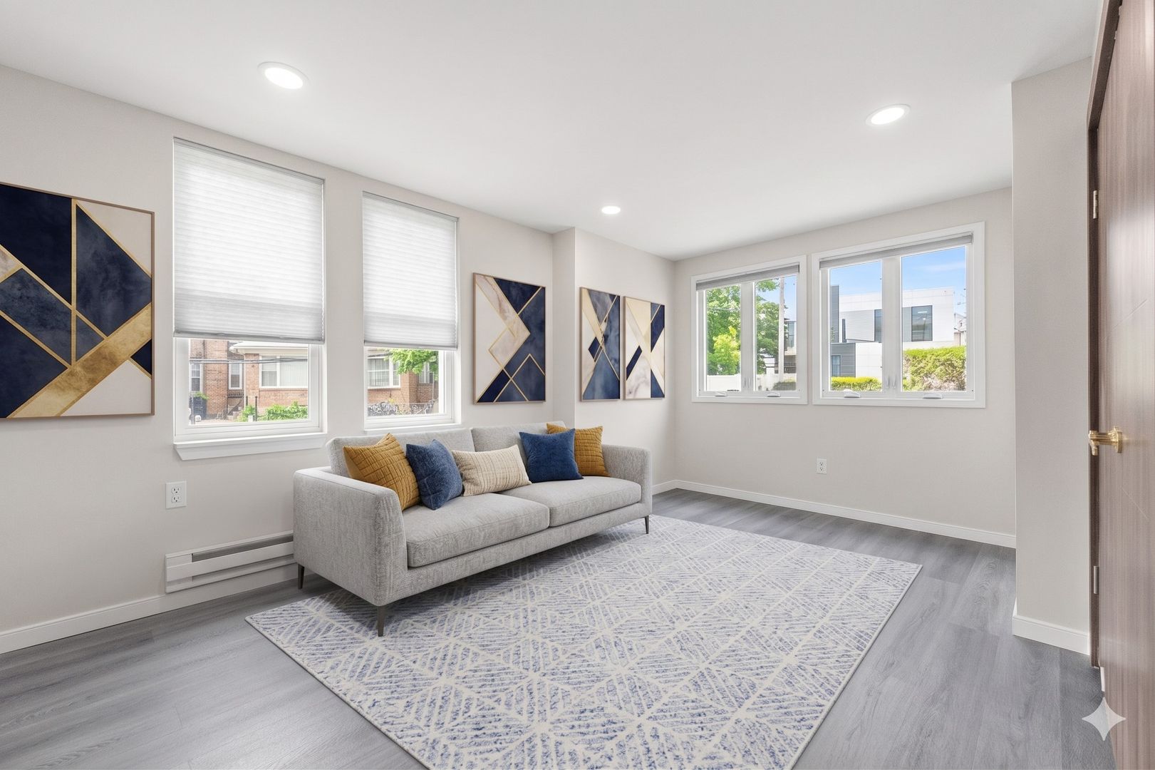 Philadelphia Apartment: 1863 W Nedro Ave
