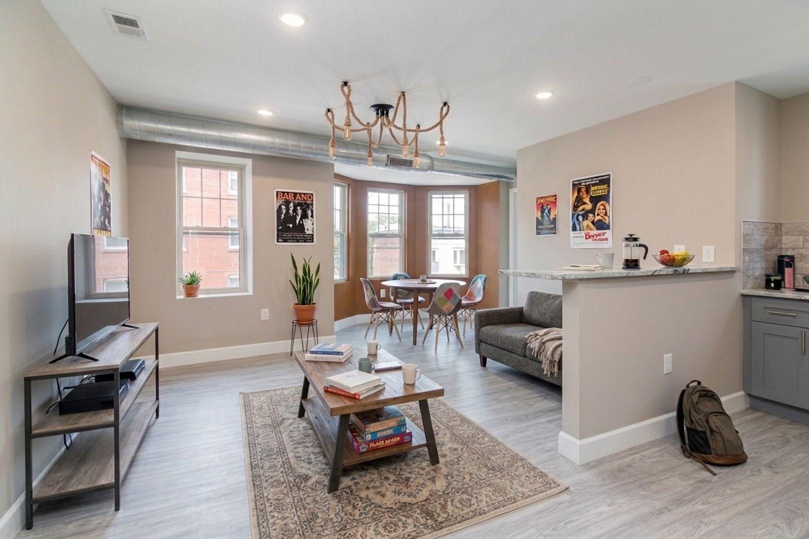 Philadelphia Apartment: 437 N 40th St