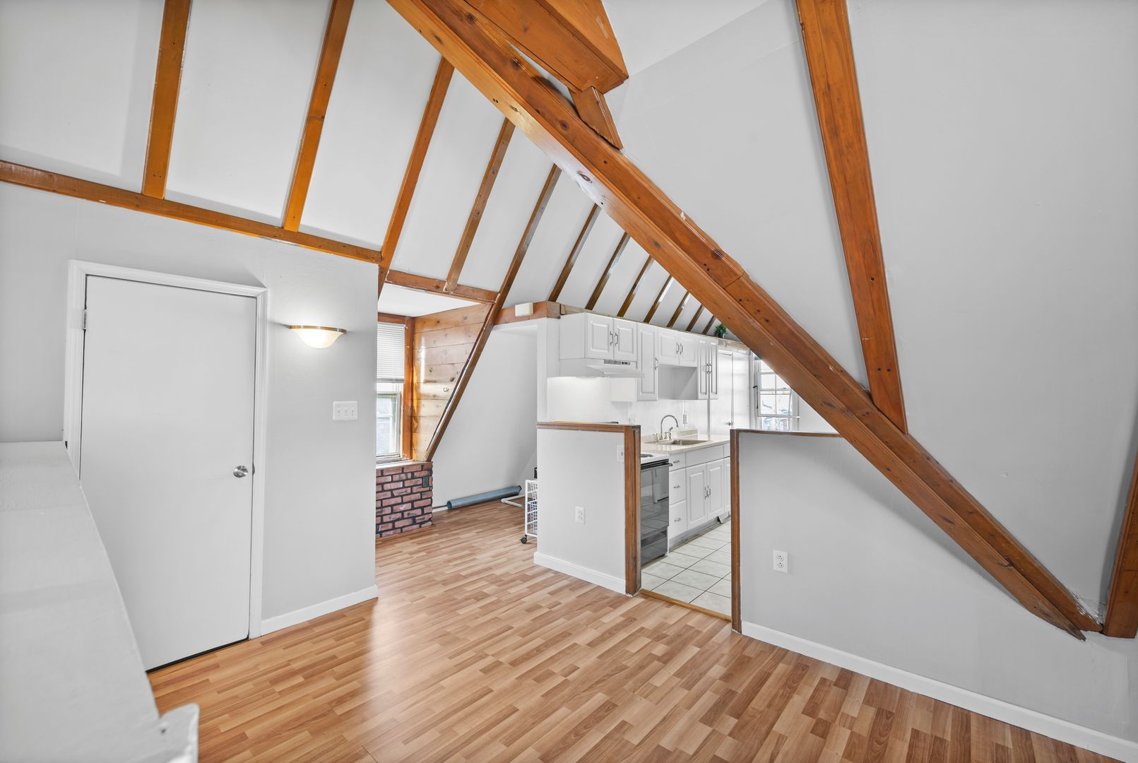 Philadelphia Apartment: 2703 Kirkbride St