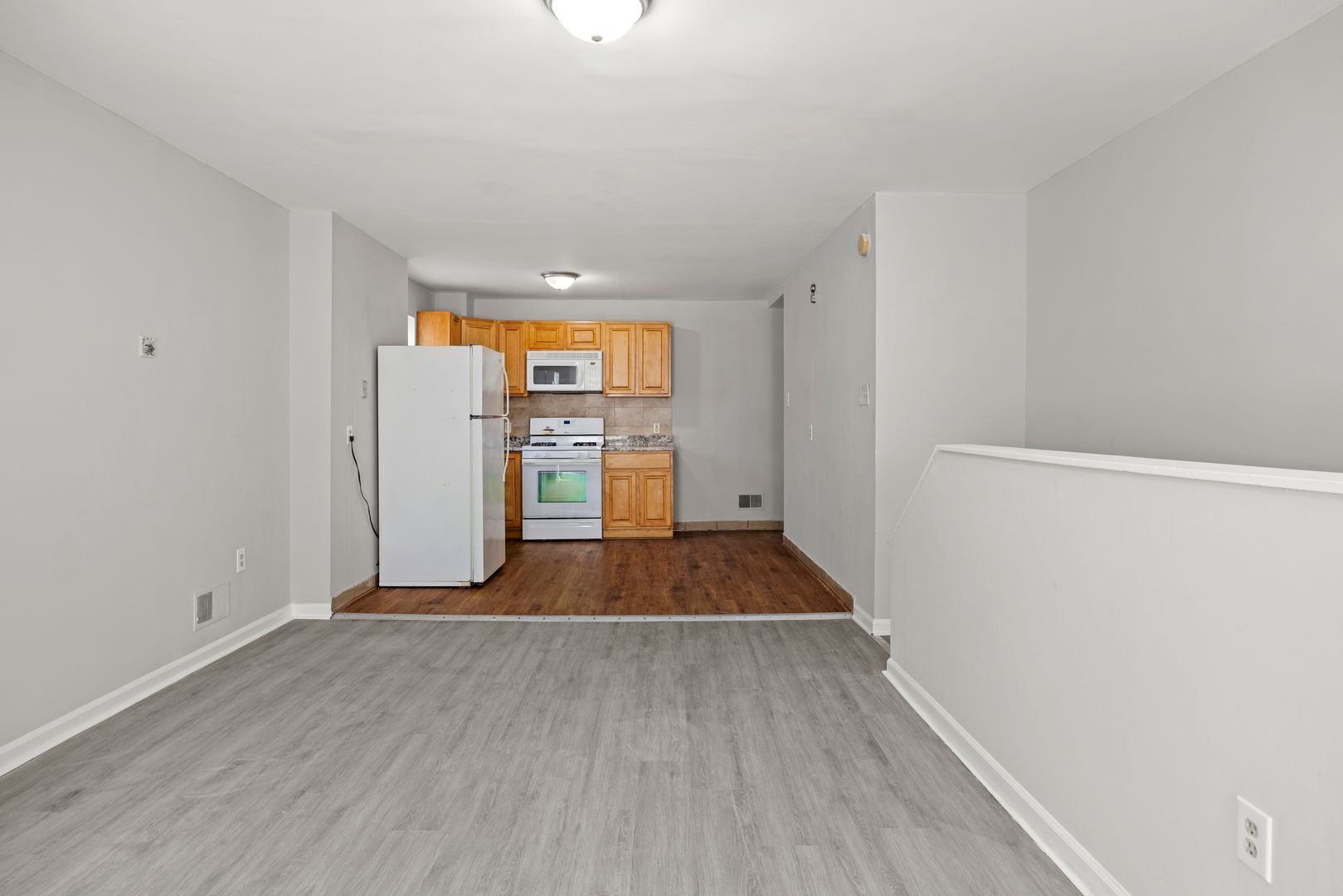 Philadelphia Apartment: 4831 Longshore Ave