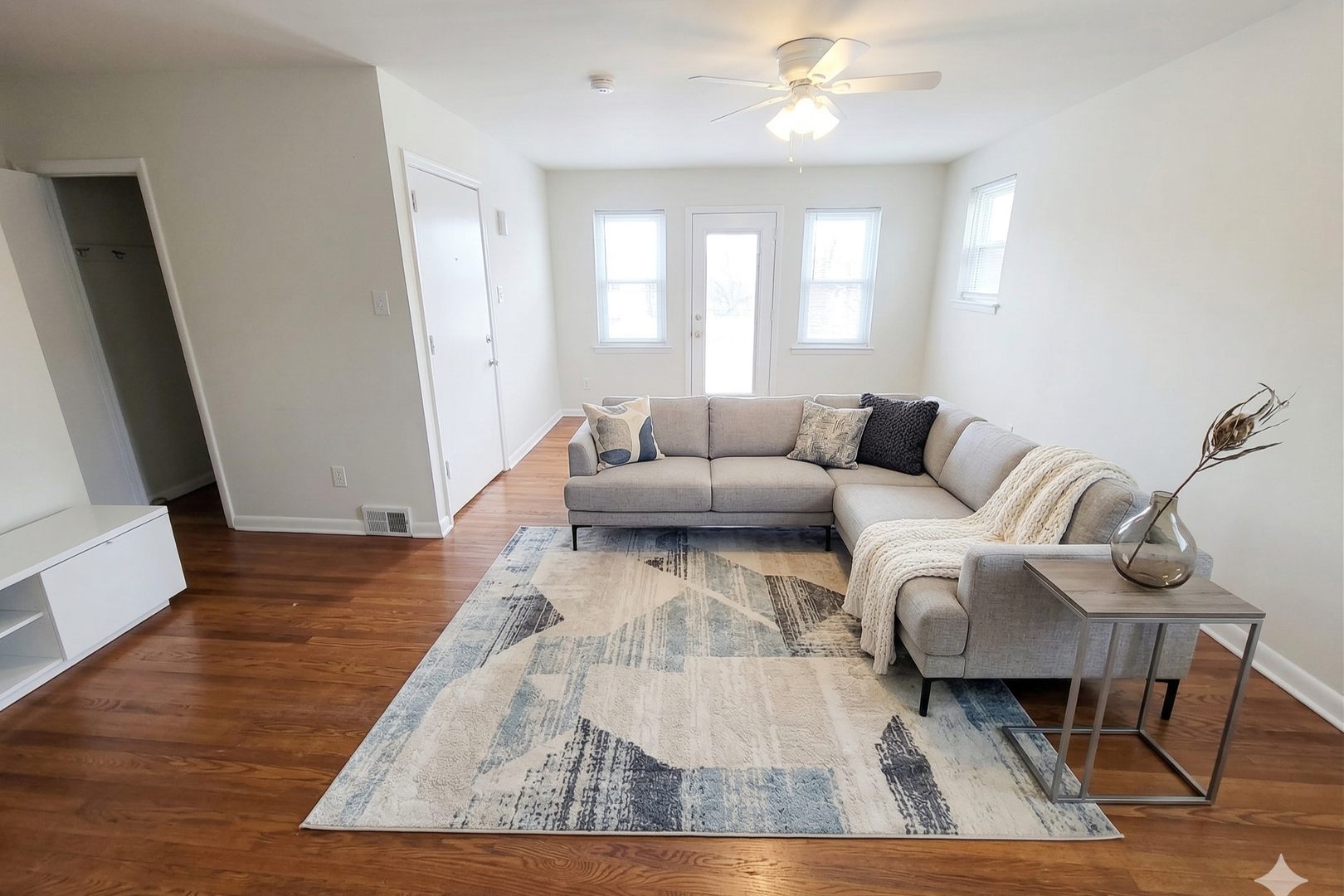Philadelphia Apartment: 2726 Cranston Road