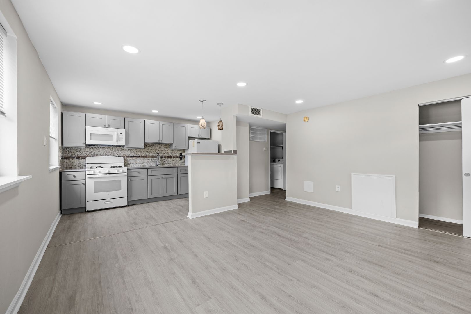 Philadelphia Apartment: 551 Avon St