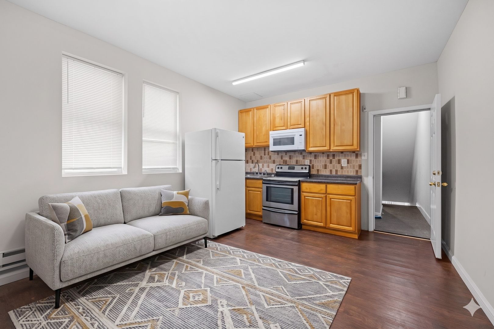Philadelphia Apartment: 6709 Ogontz Ave