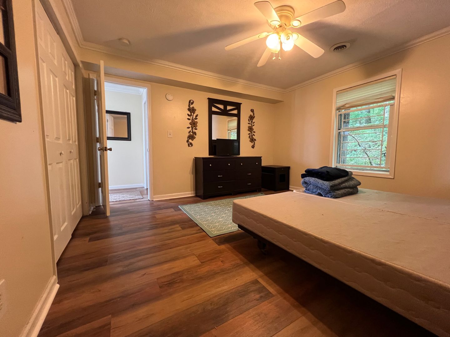 Morgantown Apartment: 200 Stewart Lane