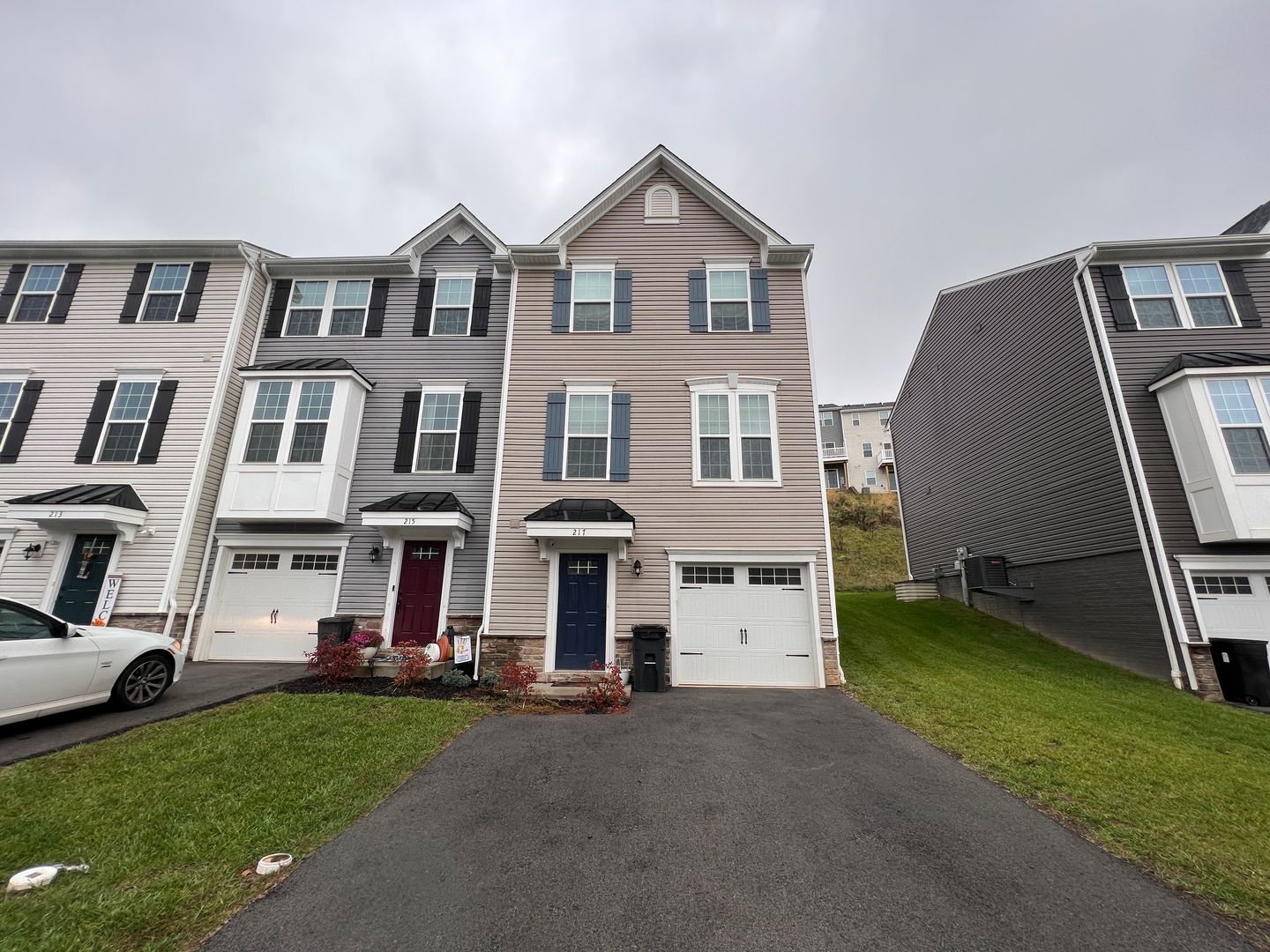 Morgantown Apartment: 217 Stonehurst Drive