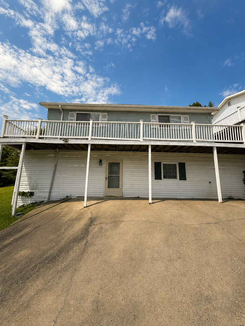 Morgantown Apartment: 40 Harley Drive