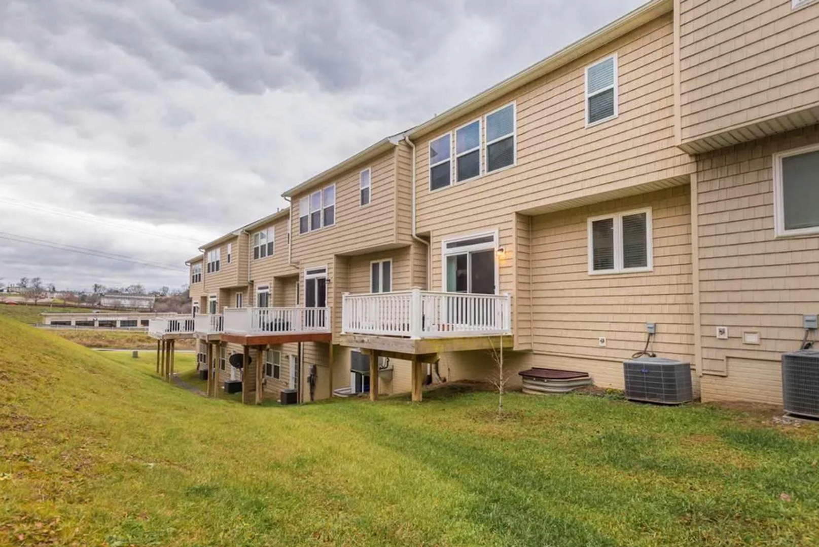 Morgantown Townhome: 3910 Sun Way