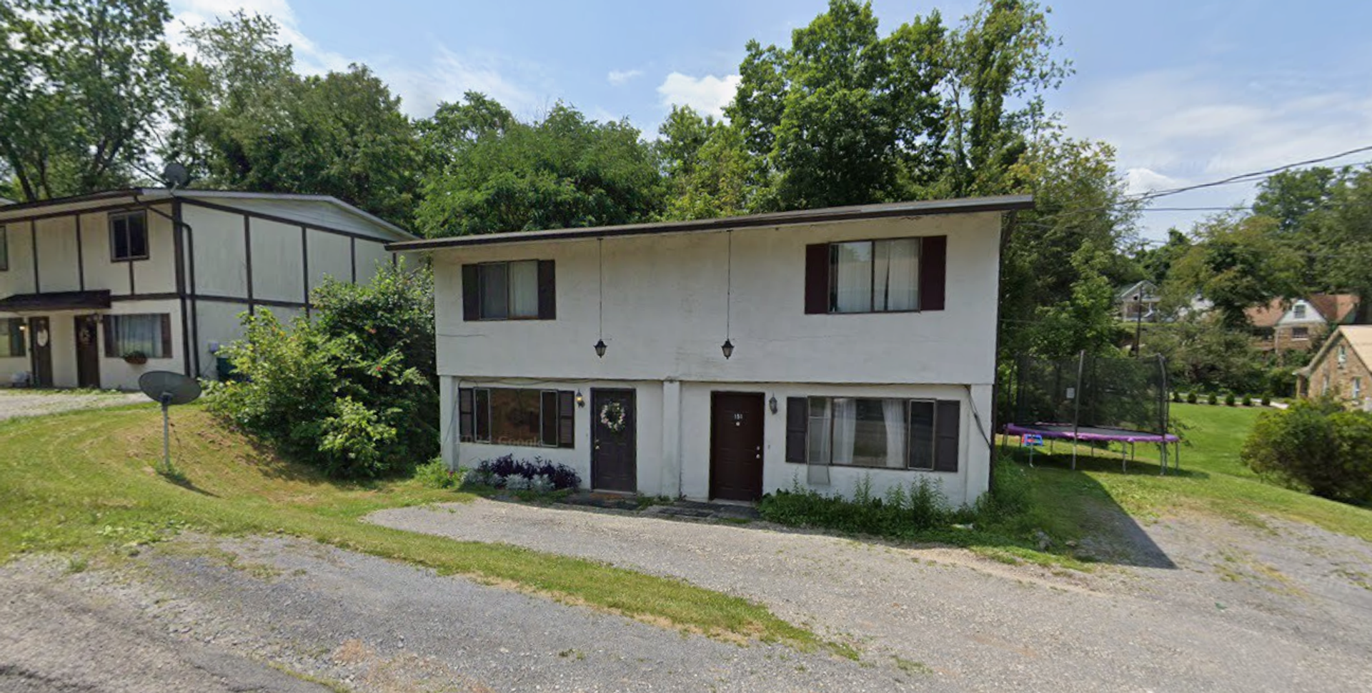 Morgantown Apartment: 147 Bradley Street