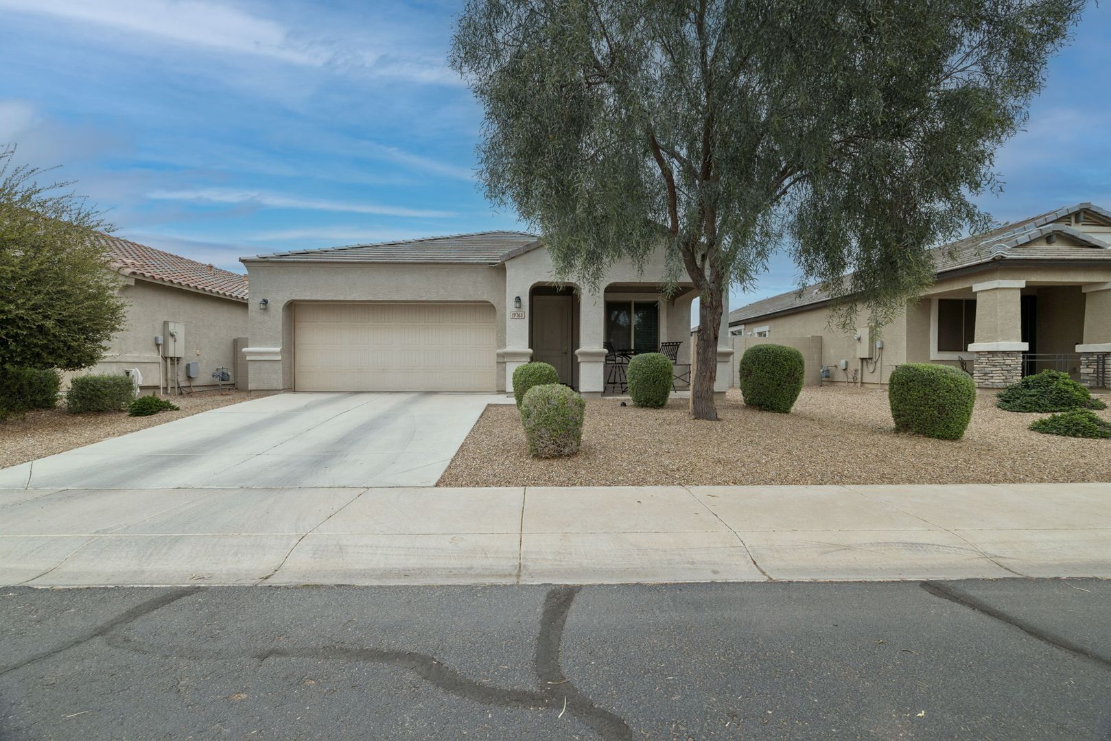 Maricopa House: 19765 N Tammy St