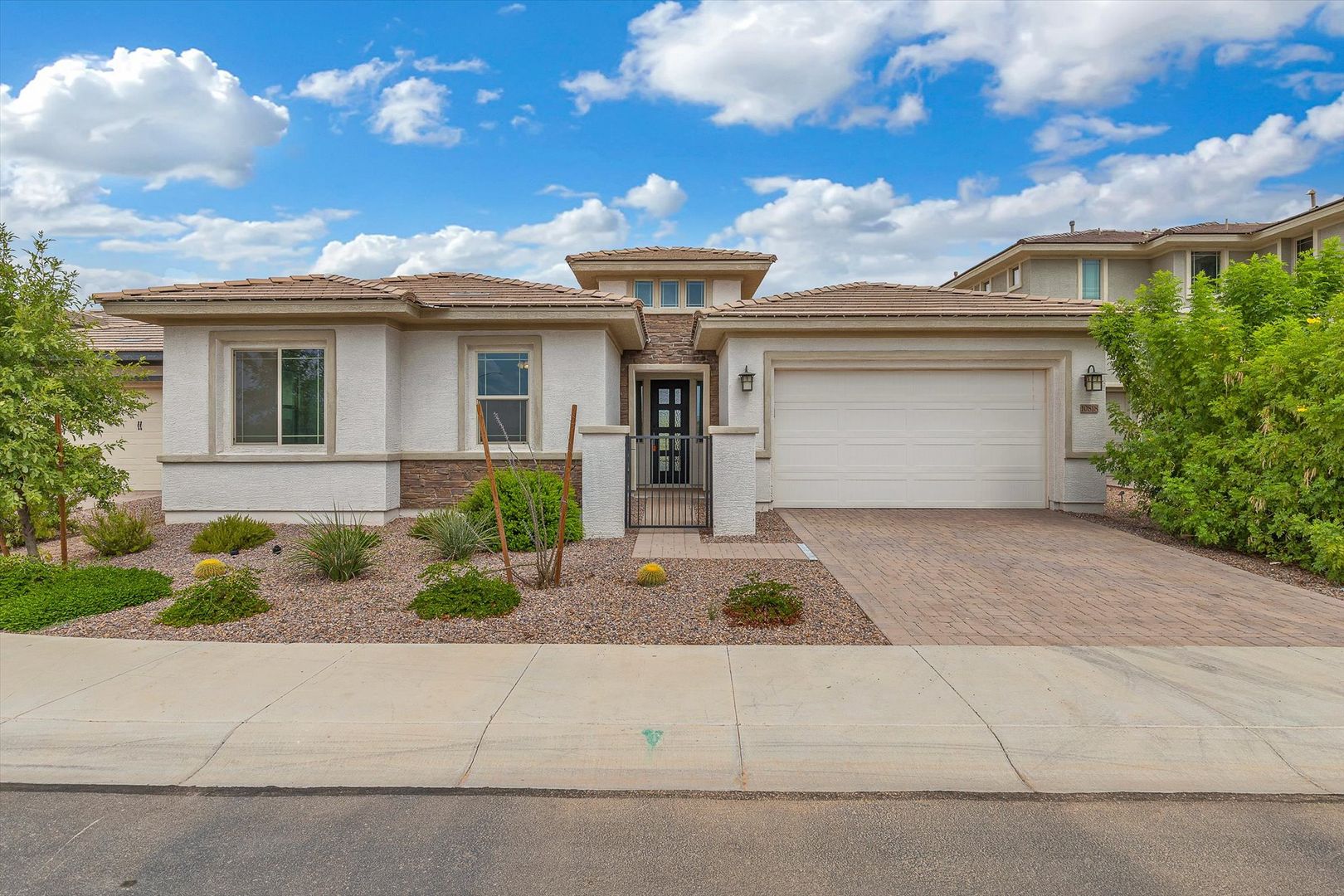 Mesa House: 10818 E Telsa Ave